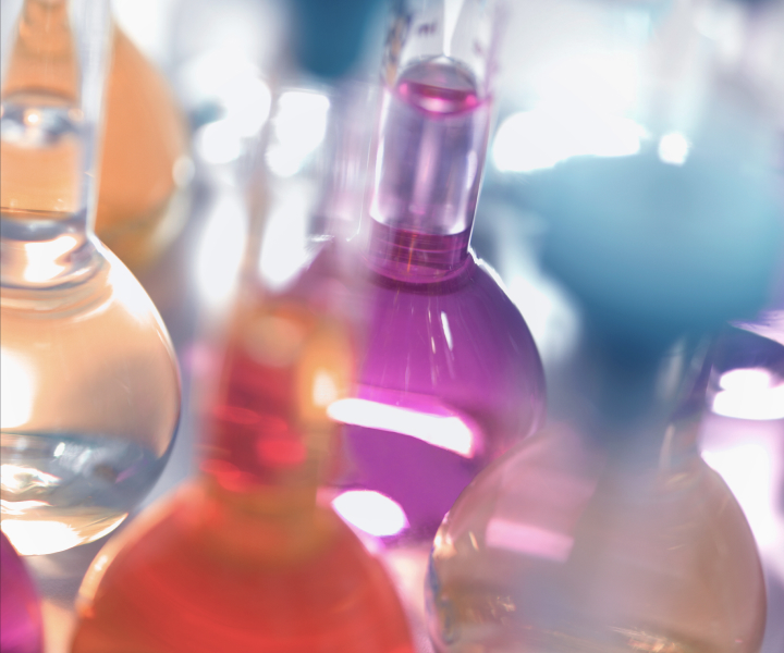 雅黑為化工新材料行業(yè)提供專業(yè)網(wǎng)站建設(shè)服務(wù)